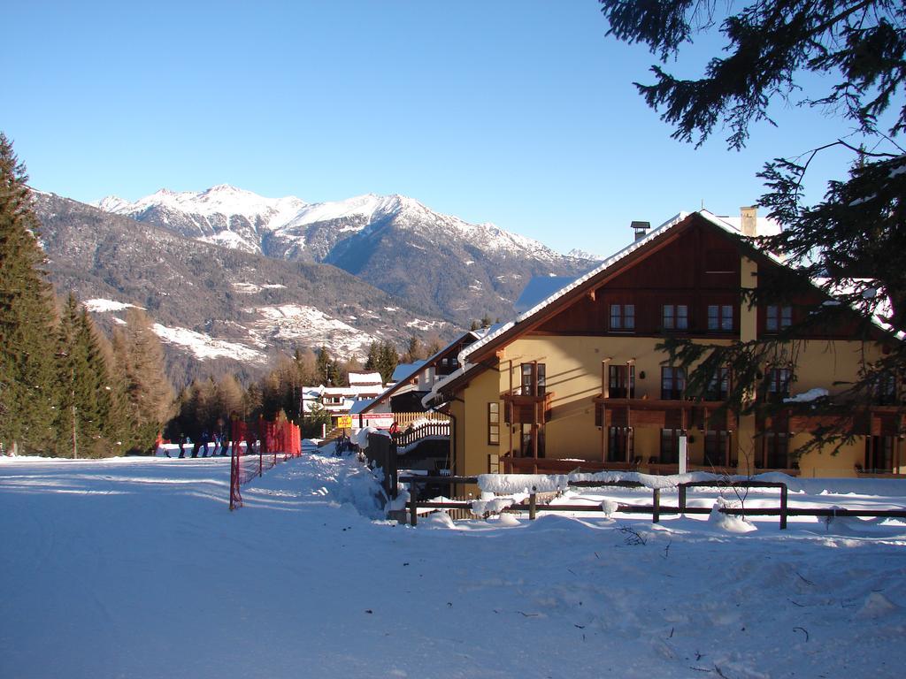 Nevesole Folgarida Resort Aparthotel Exterior photo