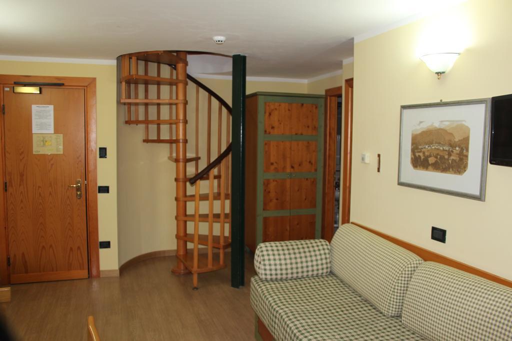 Nevesole Folgarida Resort Aparthotel Exterior photo